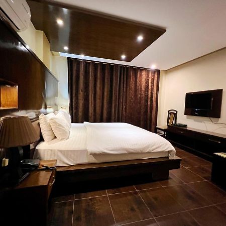 Bling Hotel International Multan Ngoại thất bức ảnh