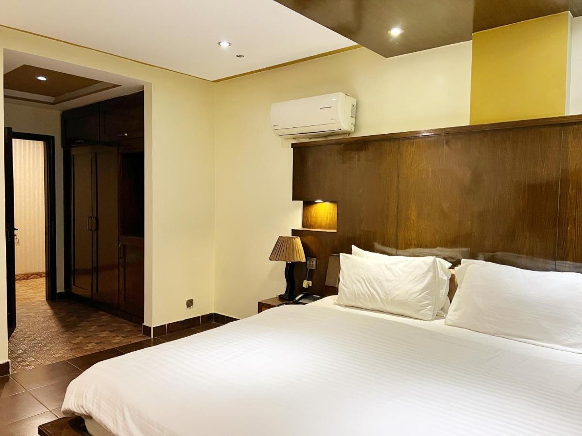 Bling Hotel International Multan Ngoại thất bức ảnh