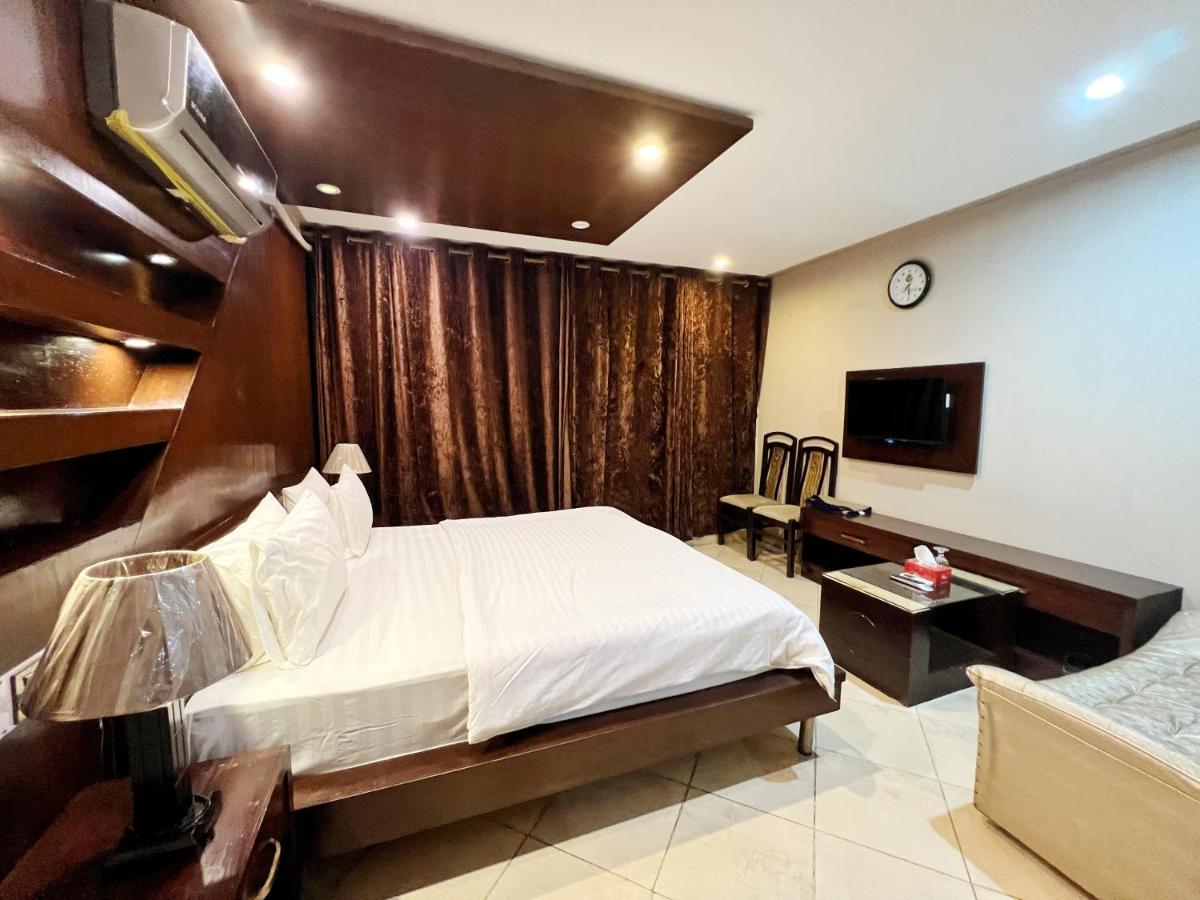 Bling Hotel International Multan Ngoại thất bức ảnh