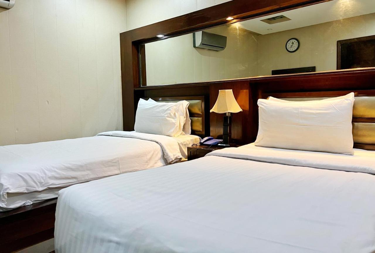 Bling Hotel International Multan Ngoại thất bức ảnh
