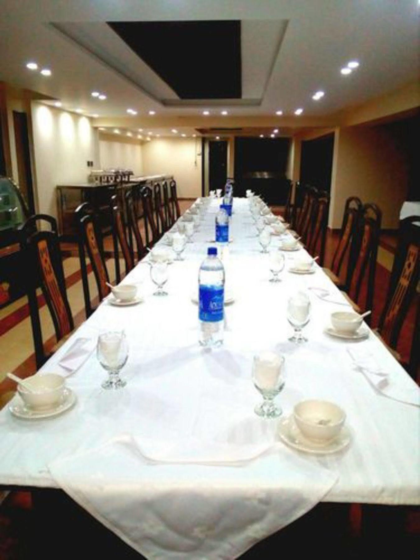 Bling Hotel International Multan Ngoại thất bức ảnh